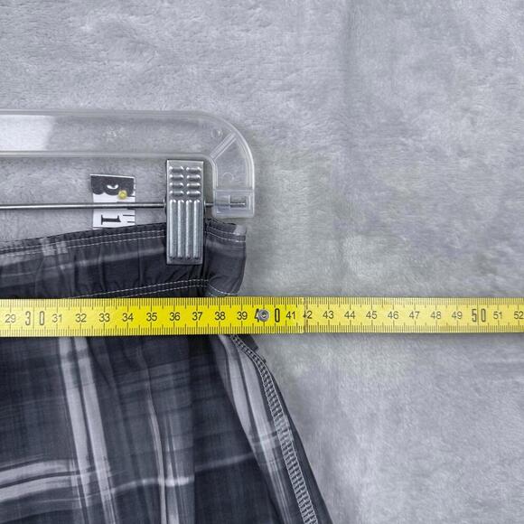 Nike Dri-FIT Plaid Running Shorts Women M Gray White Stretch Build In Tight Gym - Picture 9 of 9